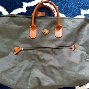 Bric’s large weekender olive green duffle bag!